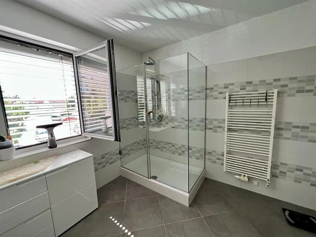 Fantastic Villa In Fischamend Austria